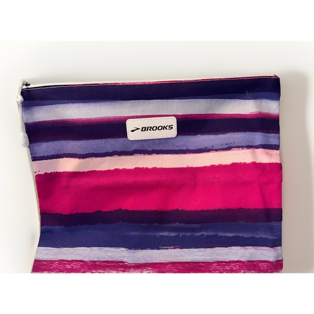 Brooks Wet Suit Bag